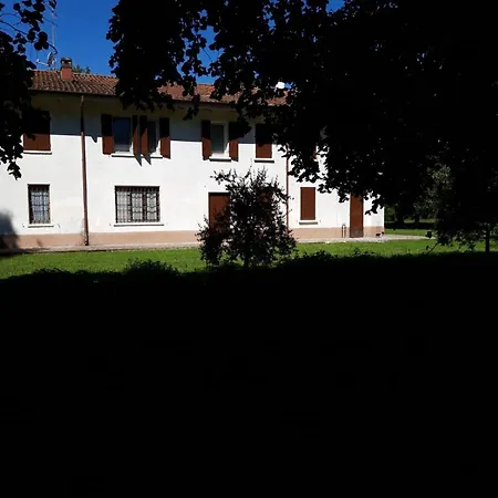 Corte Isolo Farma Goito (Lombardy)